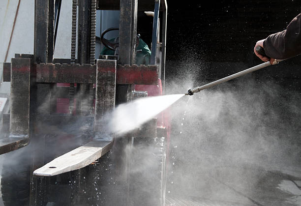 Best Sidewalk and Walkway Cleaning  in Geneva, NY